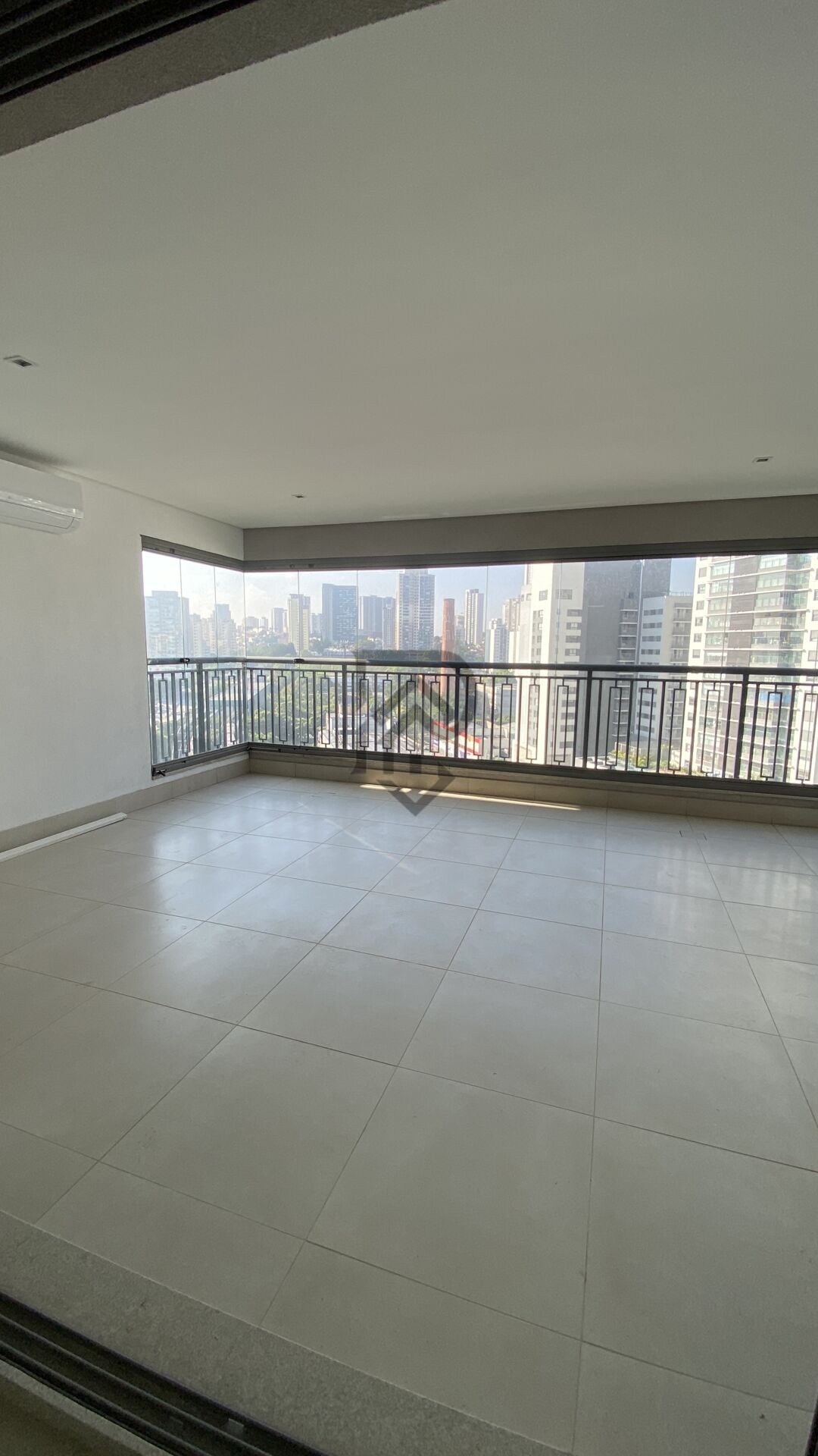 Apartamento, 3 quartos, 147 m² - Foto 2