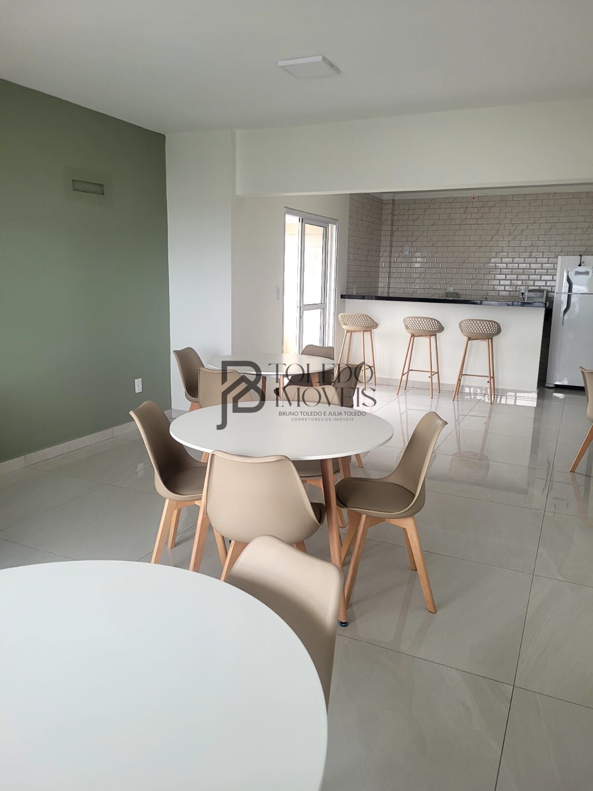 Apartamento para alugar com 2 quartos, 69m² - Foto 30