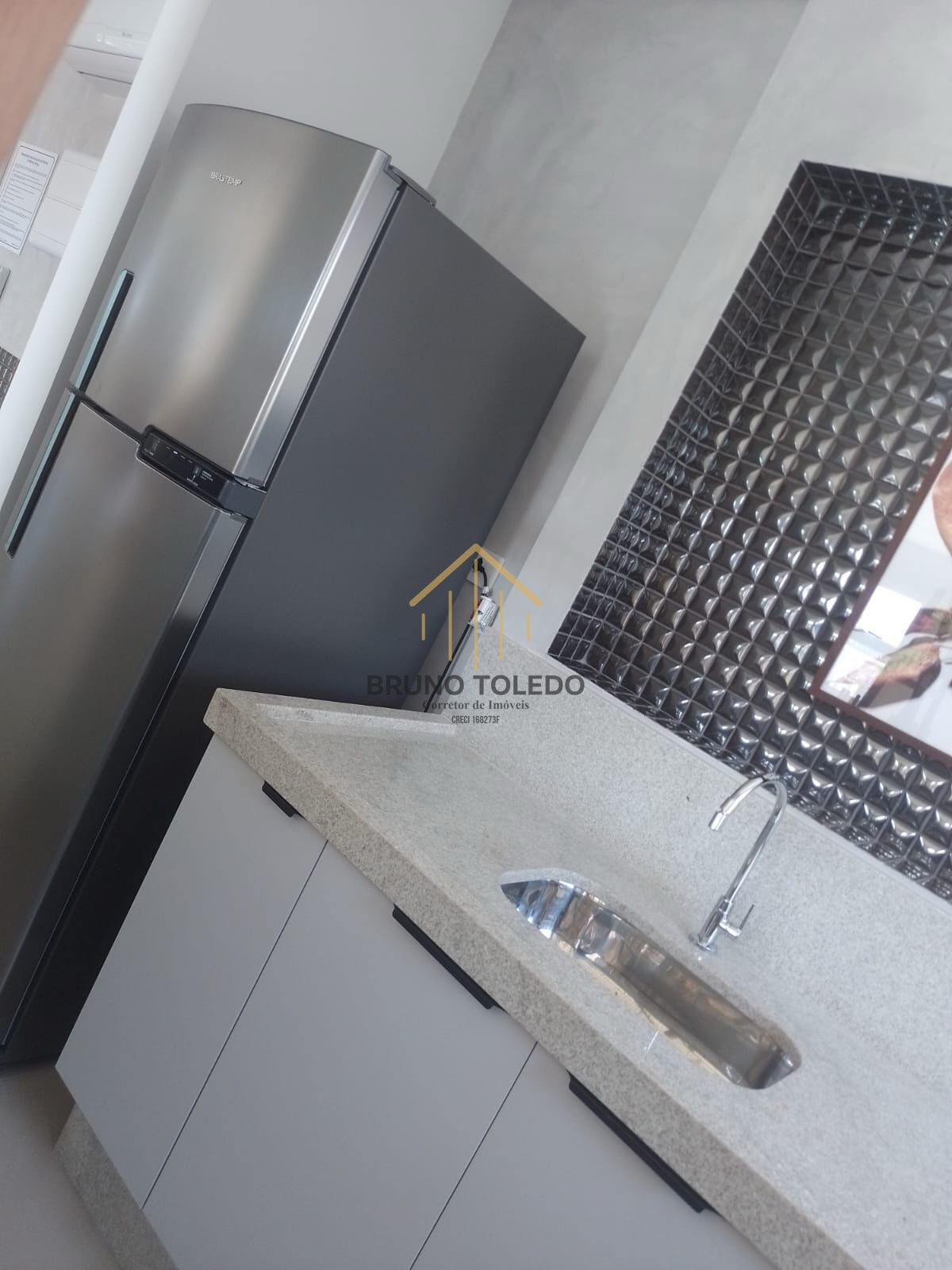 Apartamento à venda com 2 quartos, 64m² - Foto 26