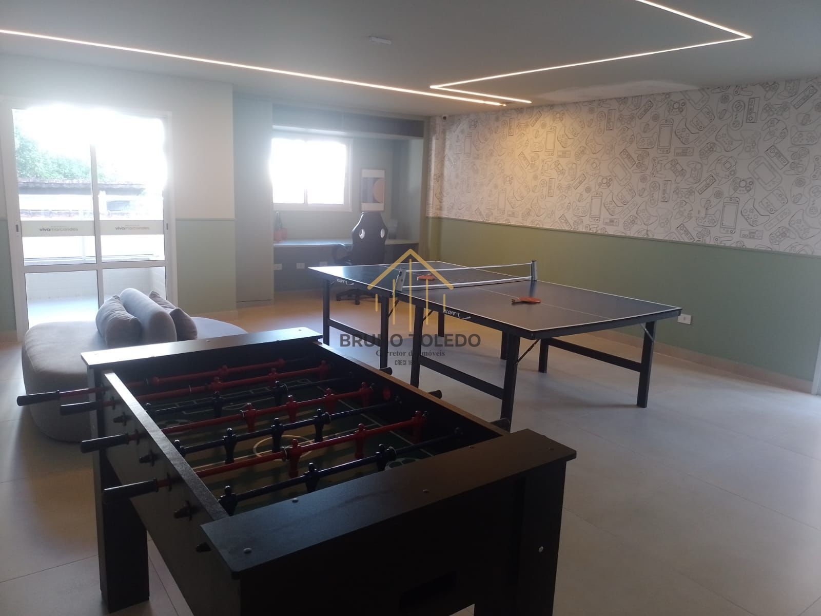 Apartamento à venda com 2 quartos, 64m² - Foto 23