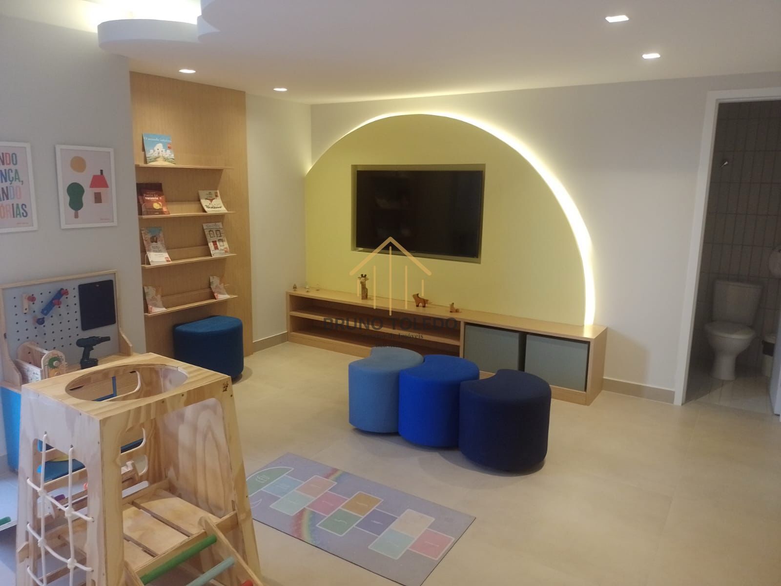 Apartamento à venda com 2 quartos, 64m² - Foto 10