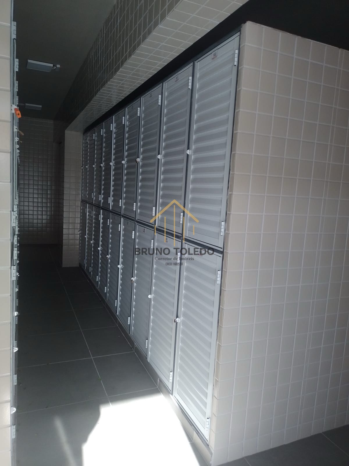 Apartamento à venda com 2 quartos, 64m² - Foto 18