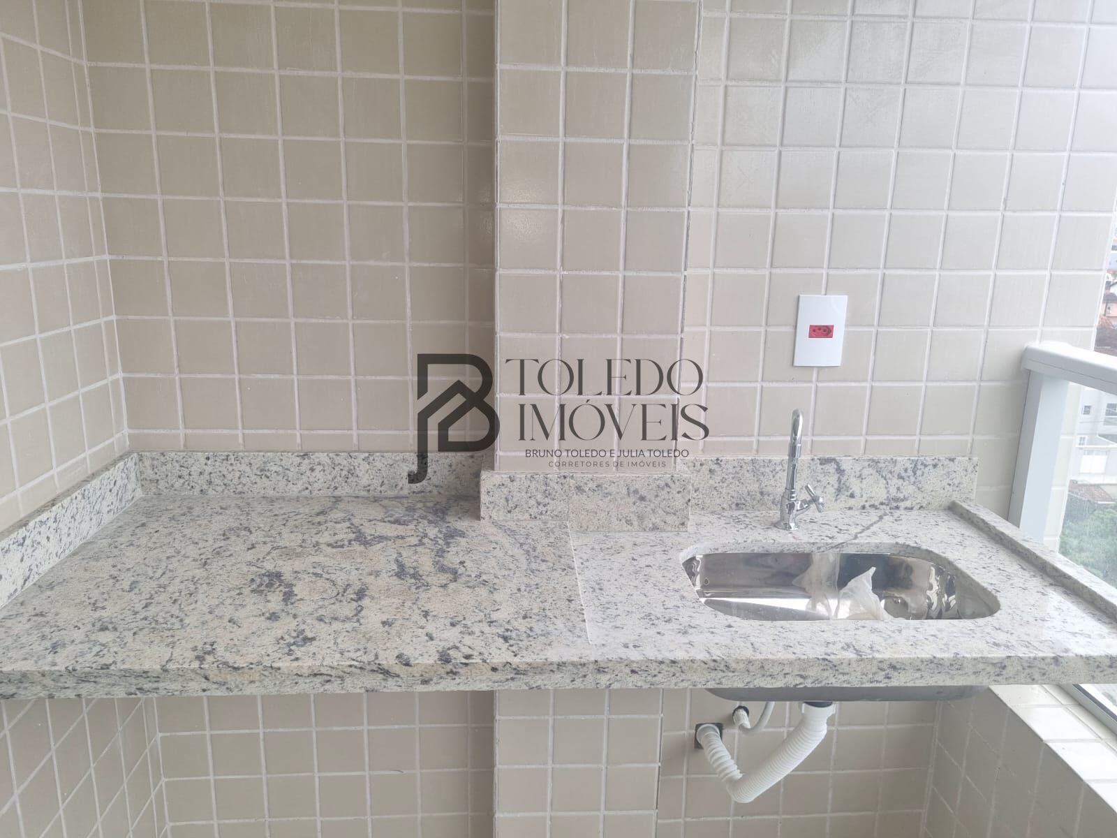 Apartamento para alugar com 2 quartos, 69m² - Foto 4