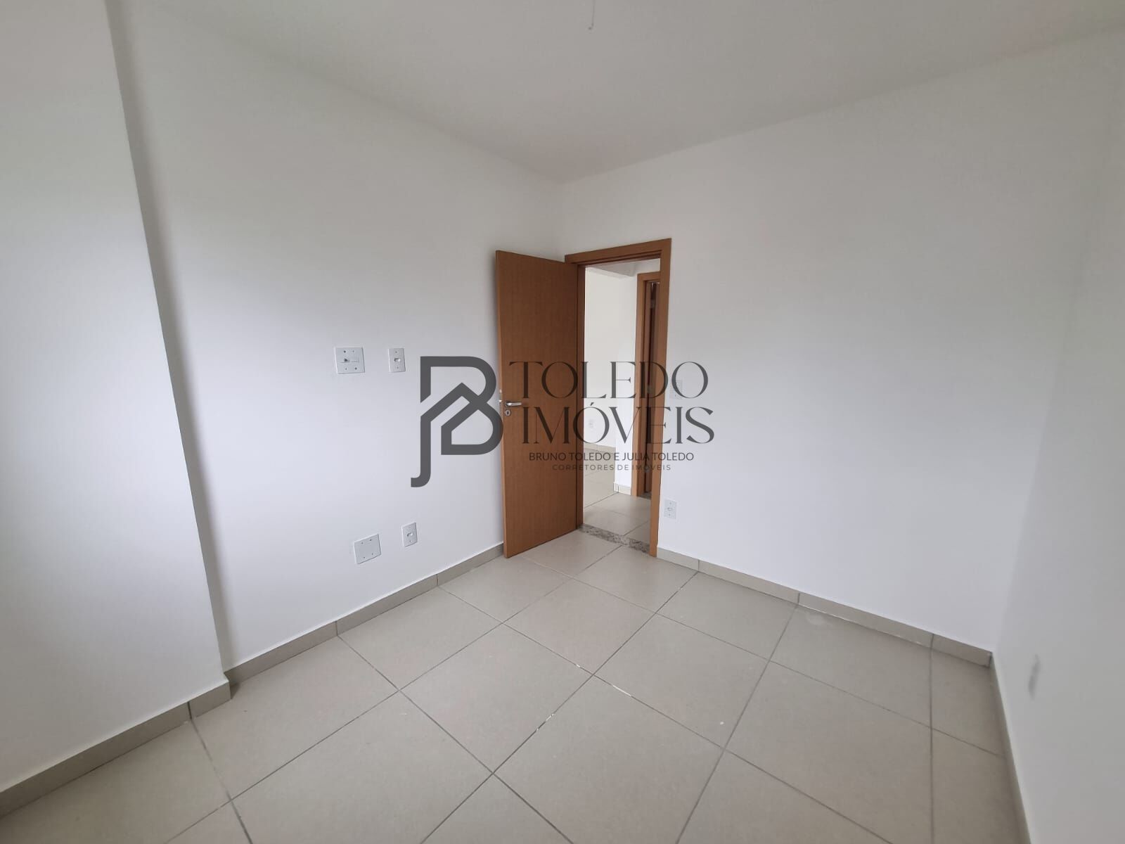 Apartamento para alugar com 2 quartos, 69m² - Foto 12