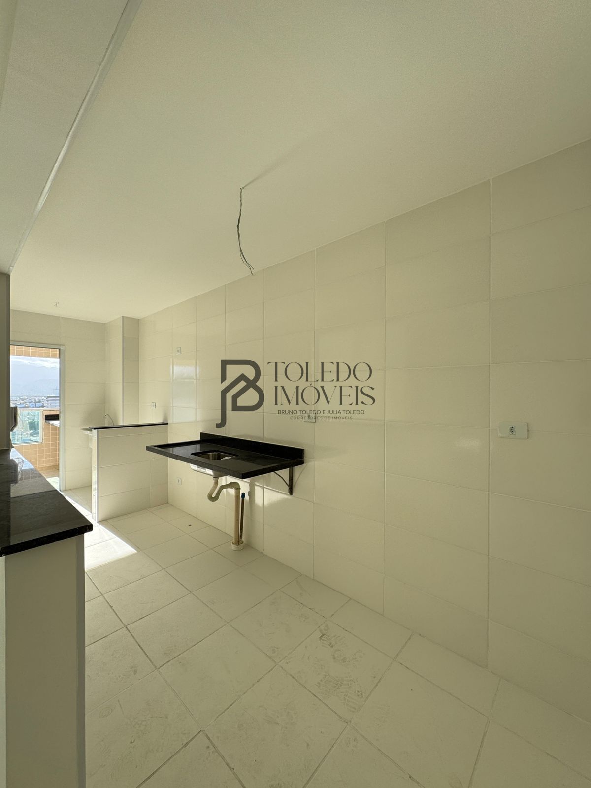 Apartamento à venda com 2 quartos, 75m² - Foto 8