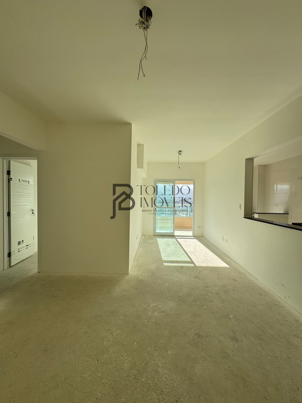 Apartamento à venda com 2 quartos, 75m² - Foto 3