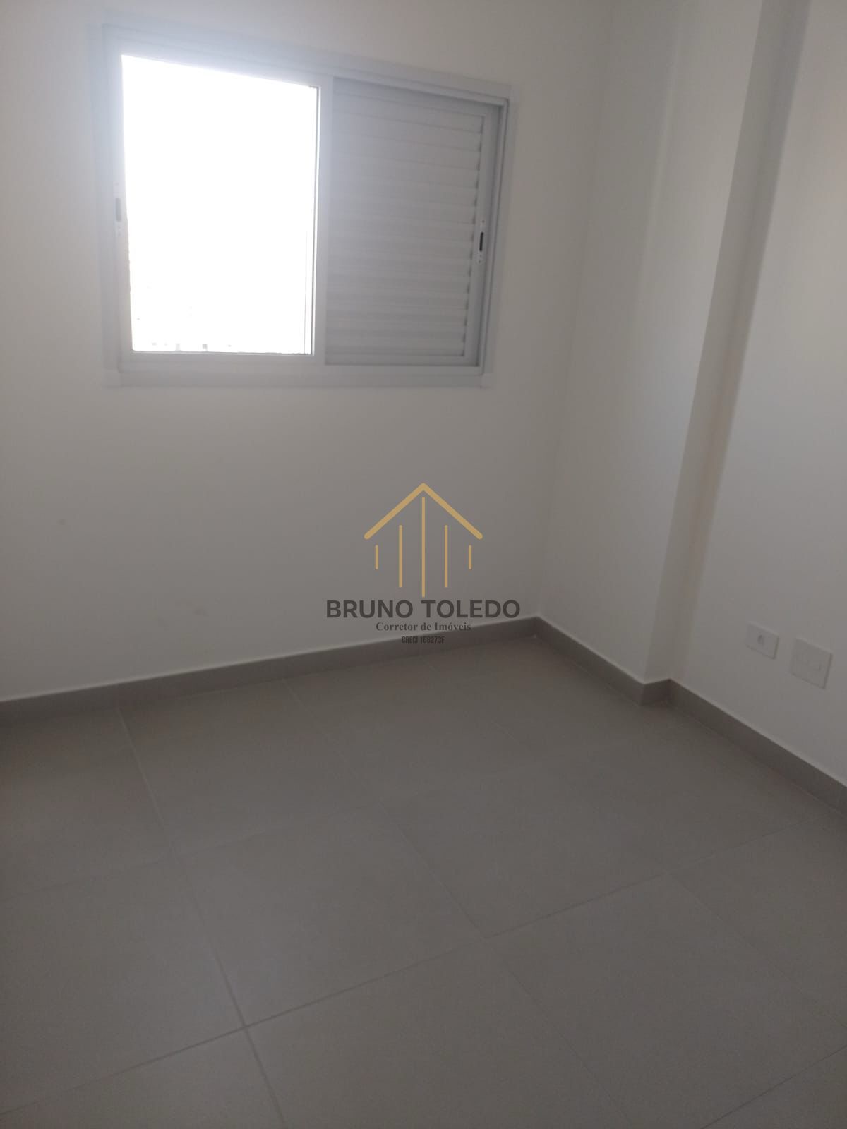Apartamento à venda com 2 quartos, 64m² - Foto 7