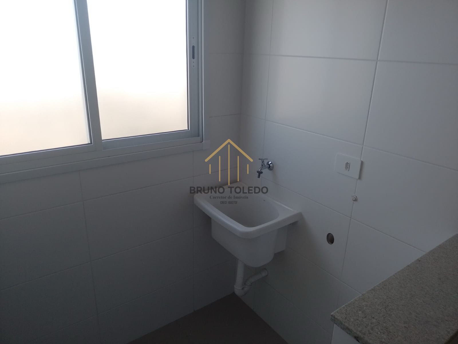 Apartamento à venda com 2 quartos, 64m² - Foto 8