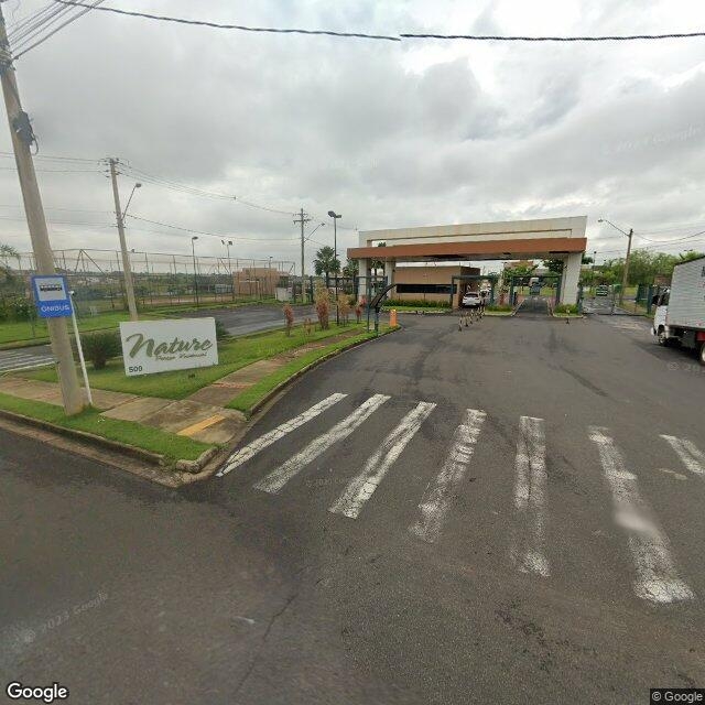 Imagem estática do "Street View" da localização