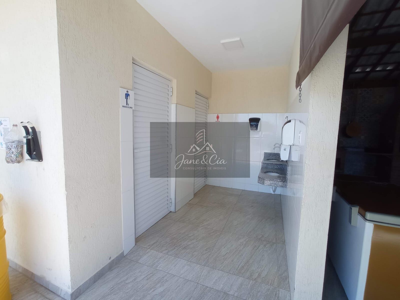 Casa à venda com 3 quartos, 105m² - Foto 11