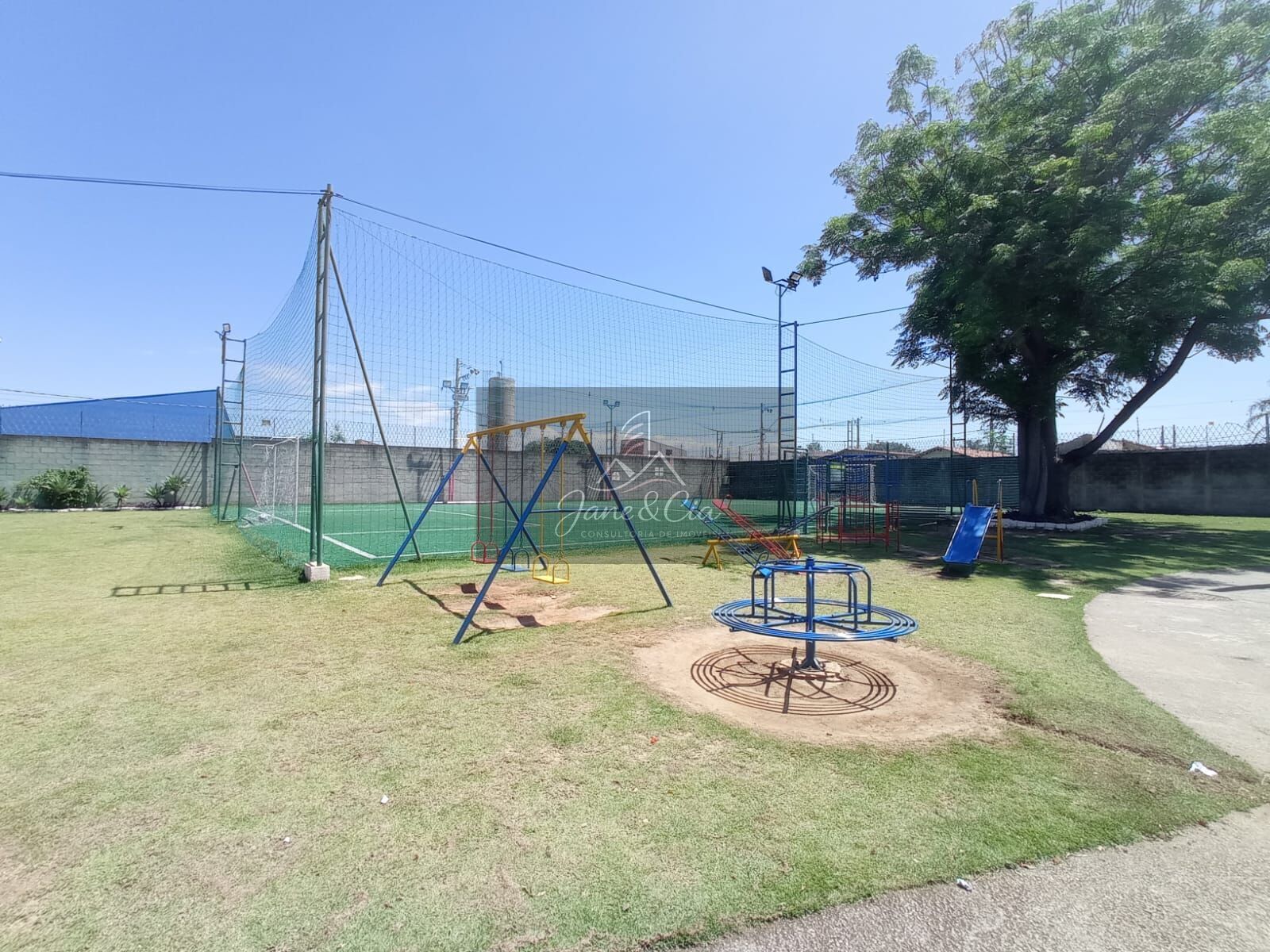 Casa à venda com 3 quartos, 105m² - Foto 8