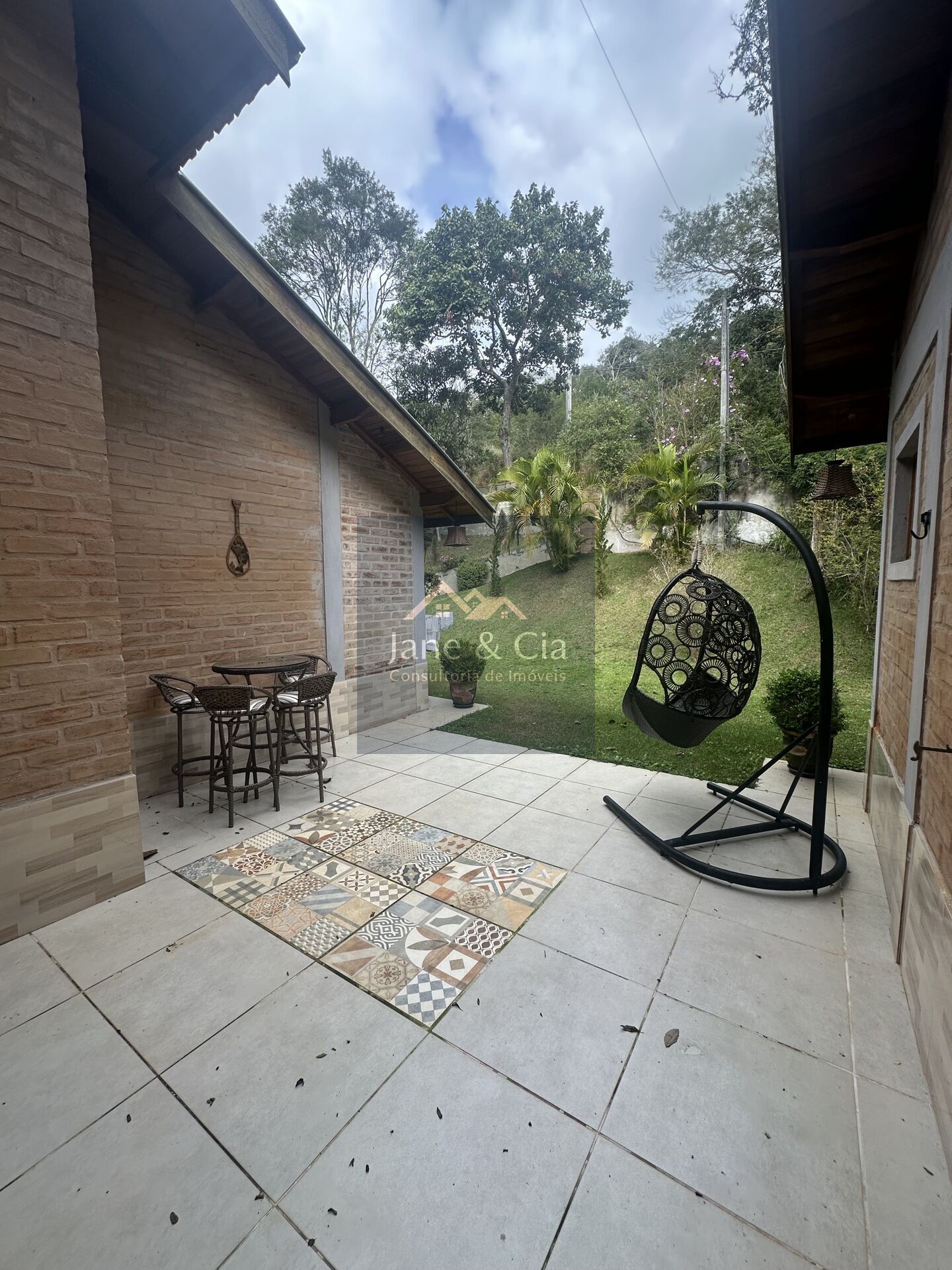 Chácara à venda com 7 quartos, 1440m² - Foto 2