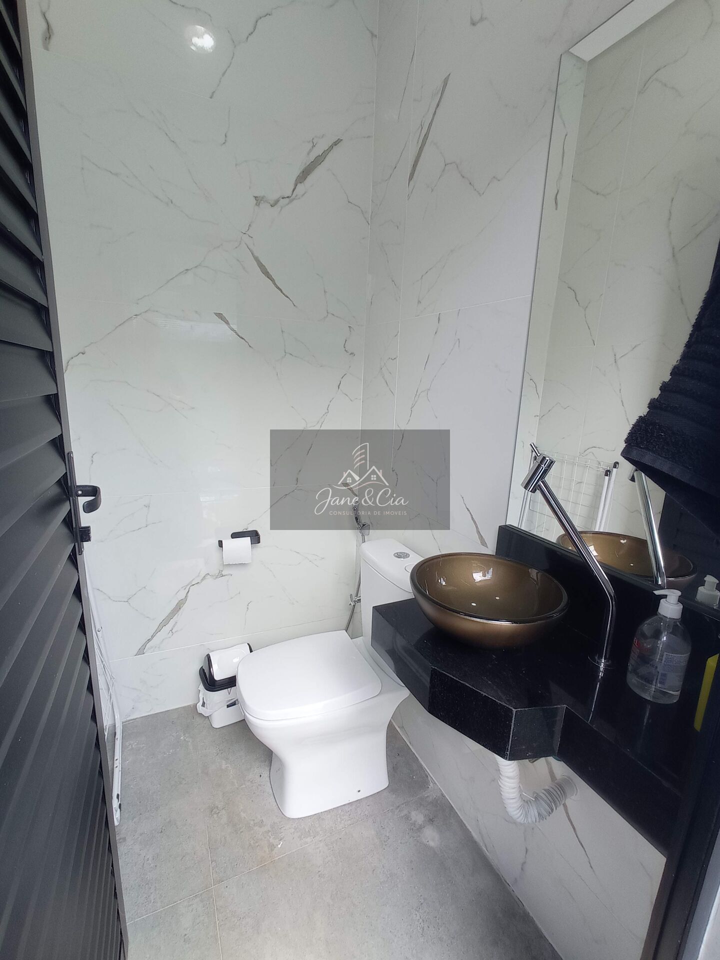 Casa à venda com 3 quartos, 262m² - Foto 17