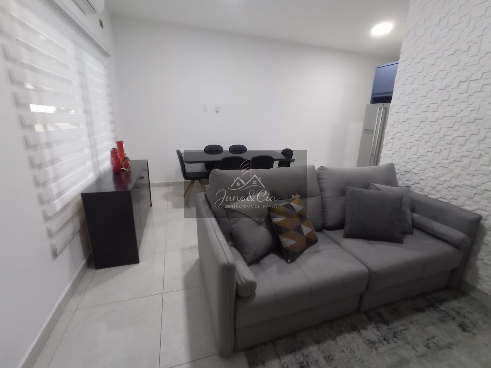 Casa à venda com 3 quartos, 105m² - Foto 2
