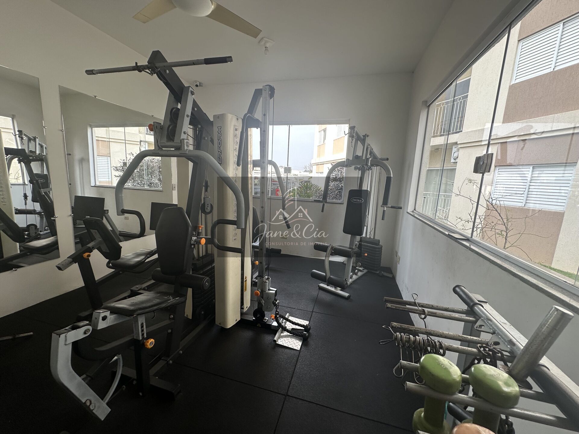 Apartamento à venda com 2 quartos, 63m² - Foto 17