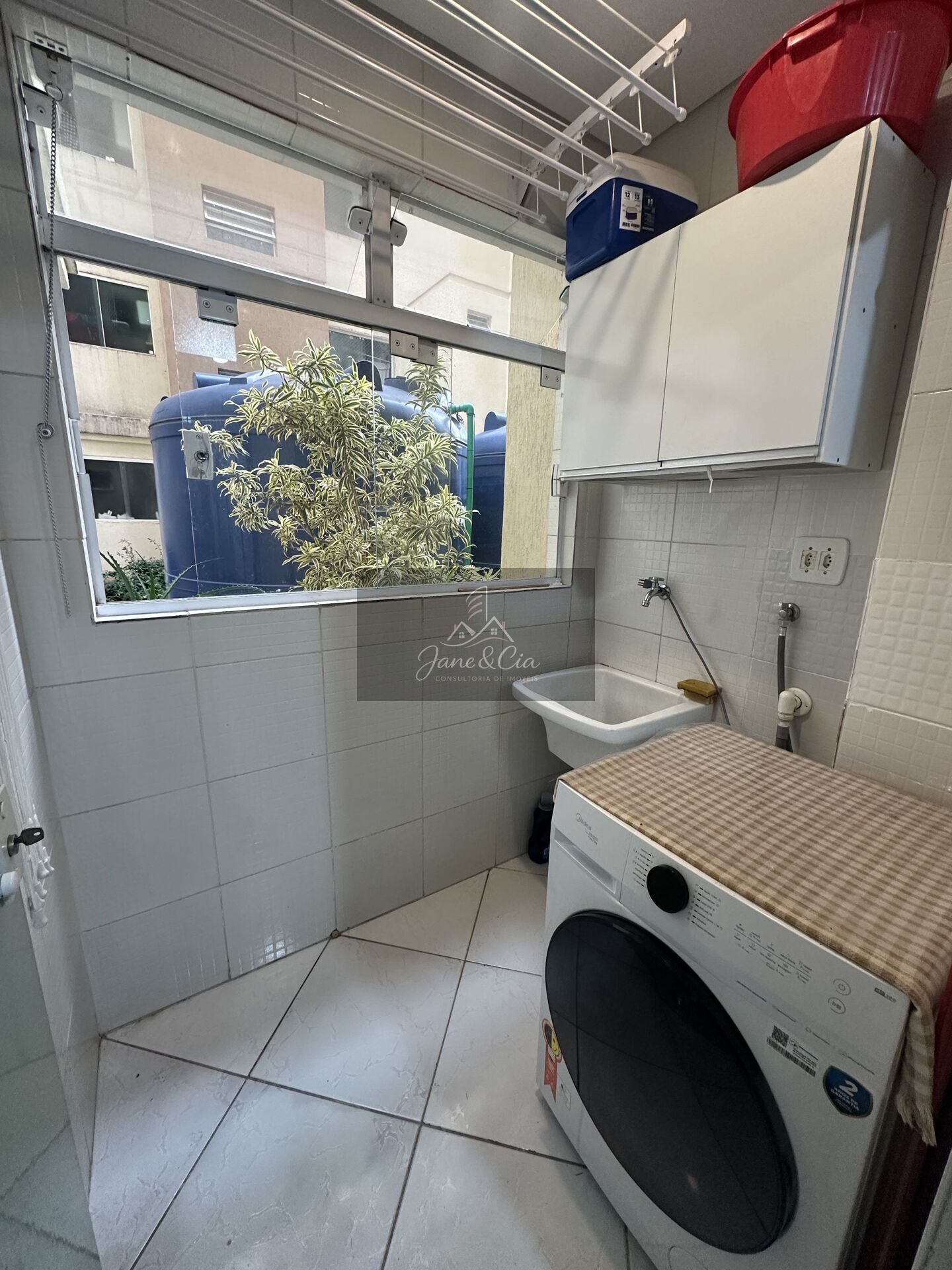 Apartamento à venda com 2 quartos, 63m² - Foto 4