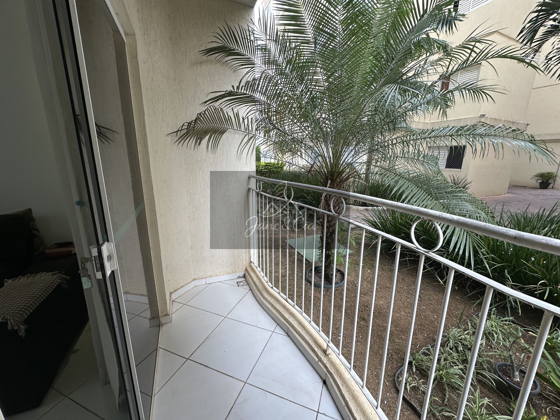 Apartamento à venda com 2 quartos, 63m² - Foto 7