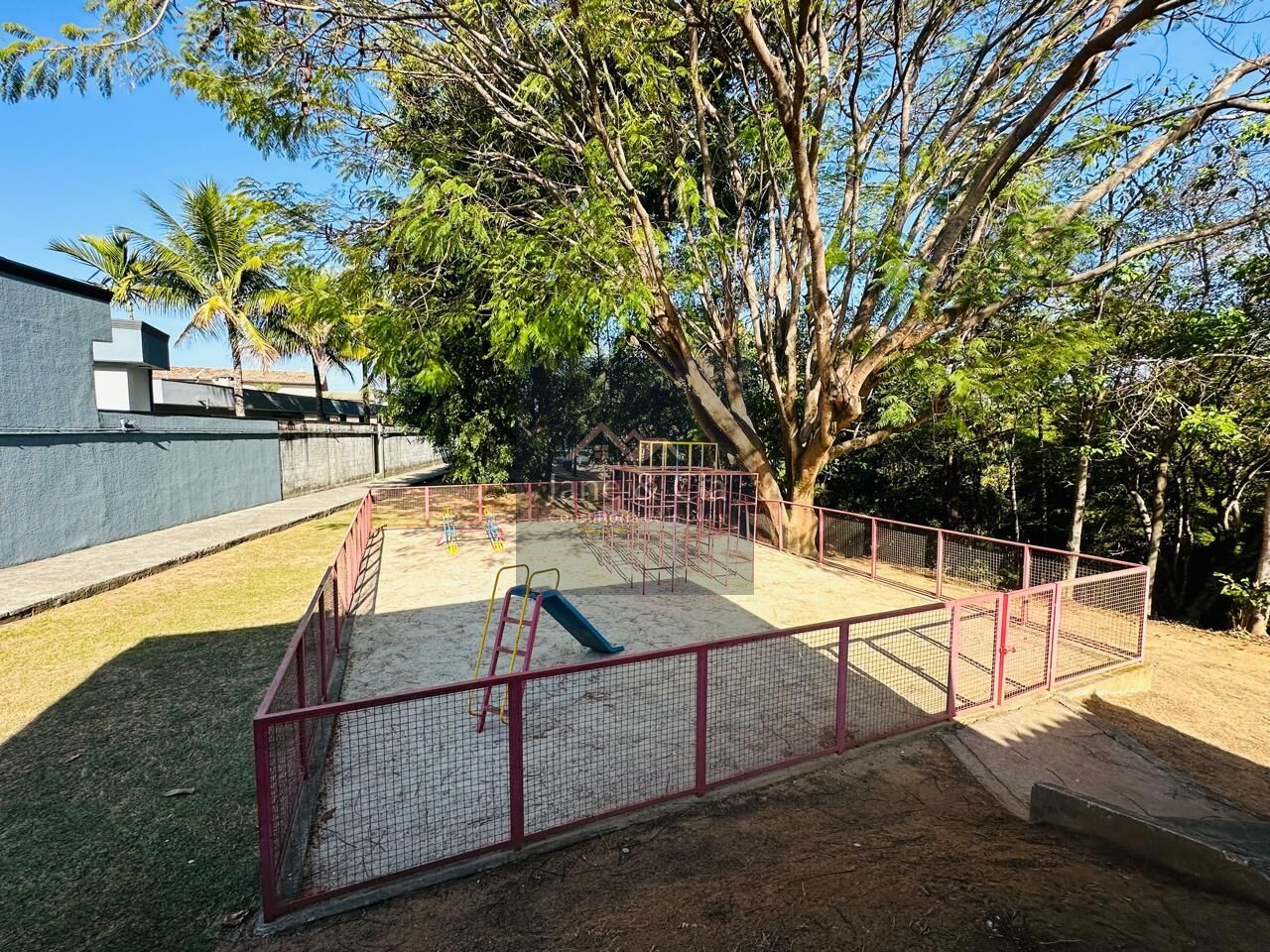 Casa à venda com 4 quartos, 220m² - Foto 30