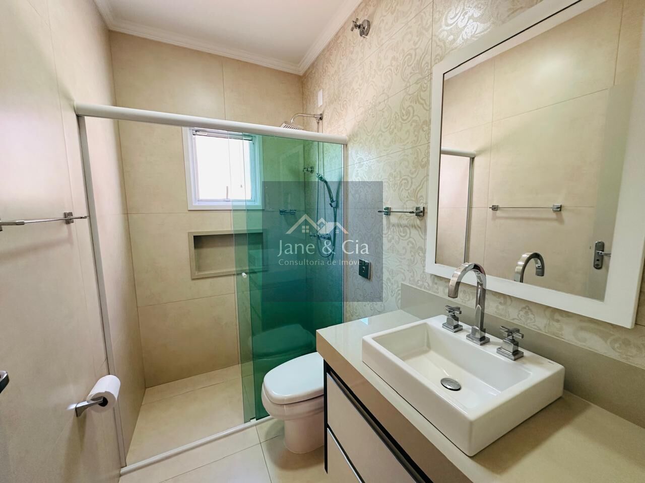 Casa à venda com 4 quartos, 220m² - Foto 12