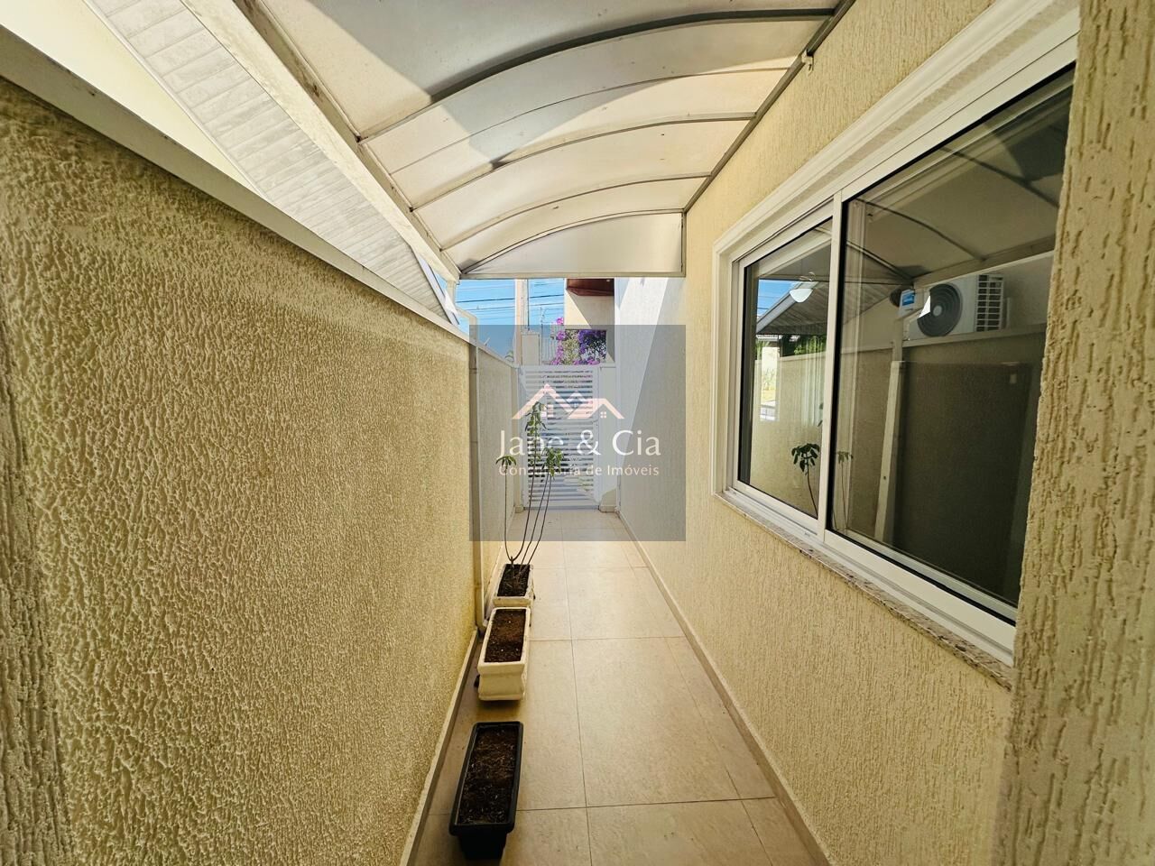 Casa à venda com 4 quartos, 220m² - Foto 8