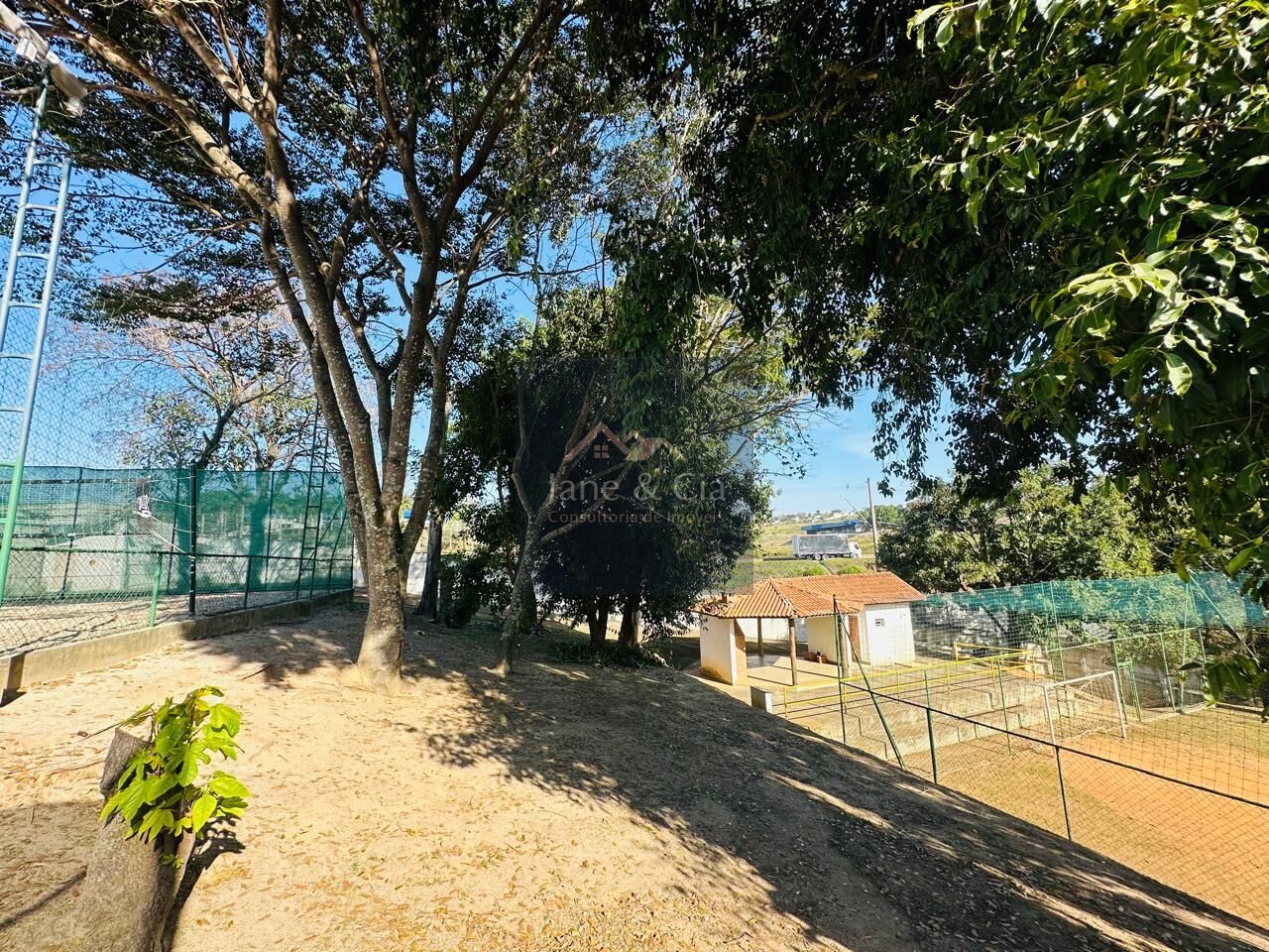 Casa à venda com 4 quartos, 220m² - Foto 35