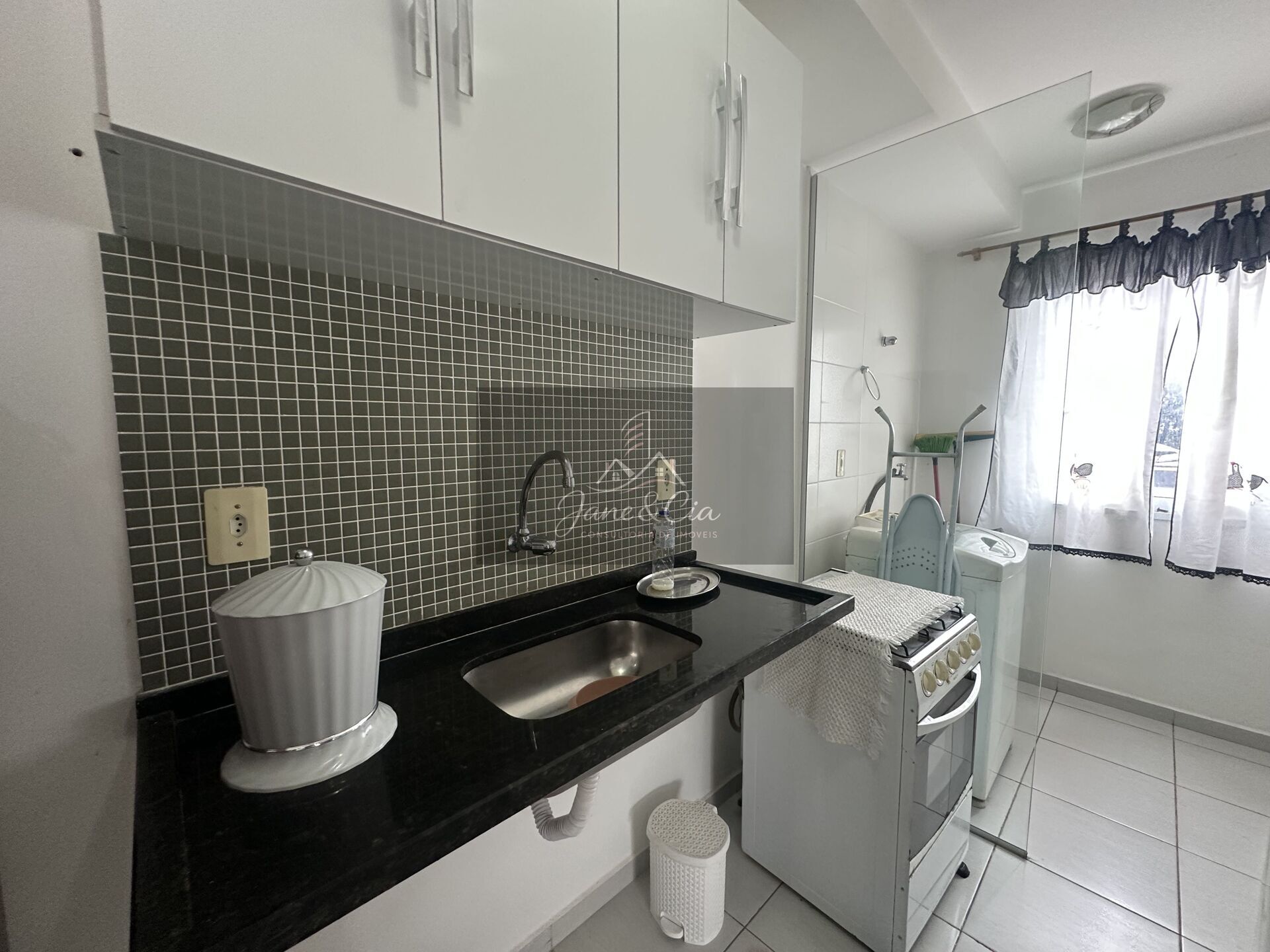 Apartamento à venda com 1 quarto, 37m² - Foto 5