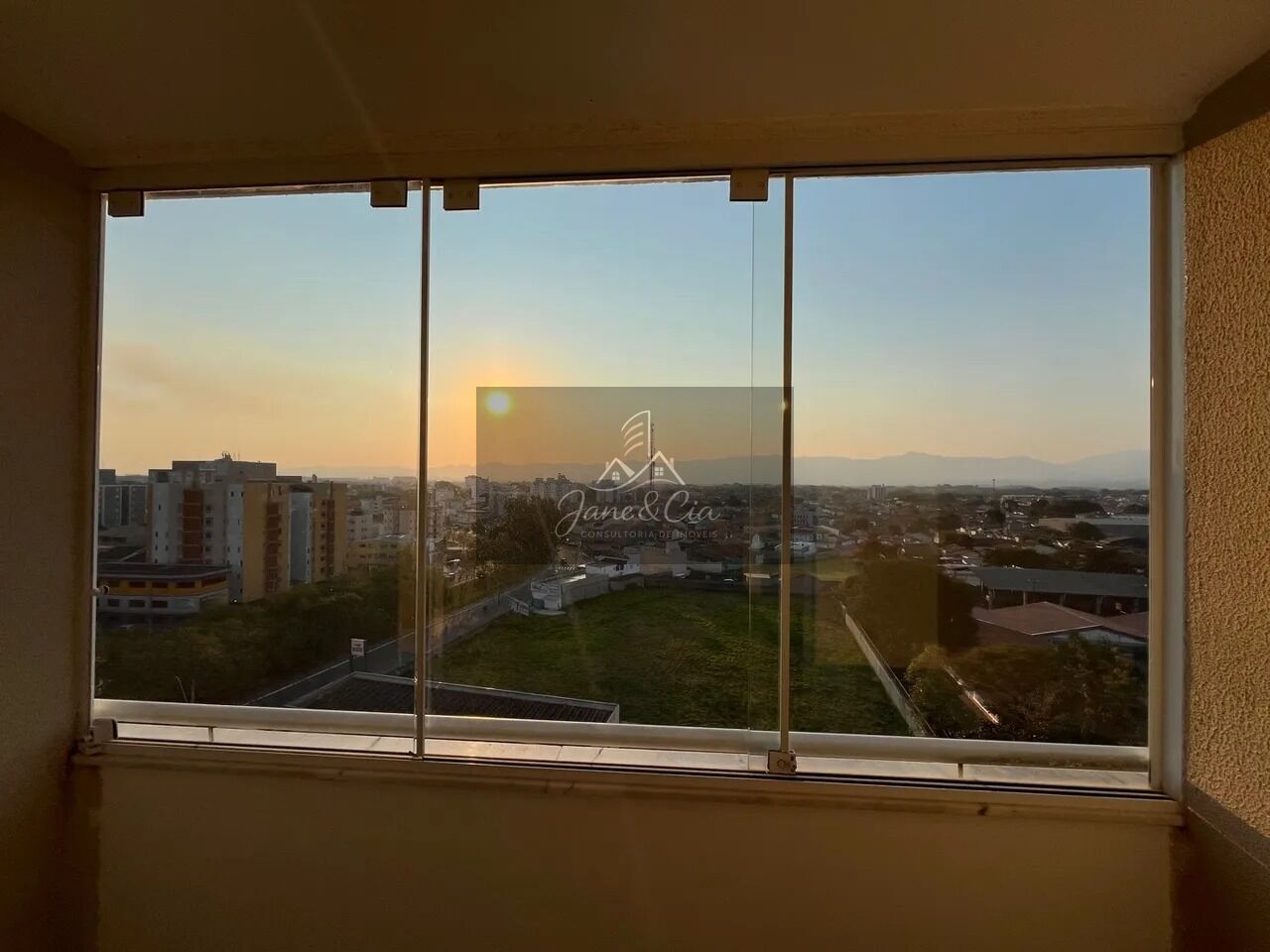 Apartamento à venda com 2 quartos, 68m² - Foto 6