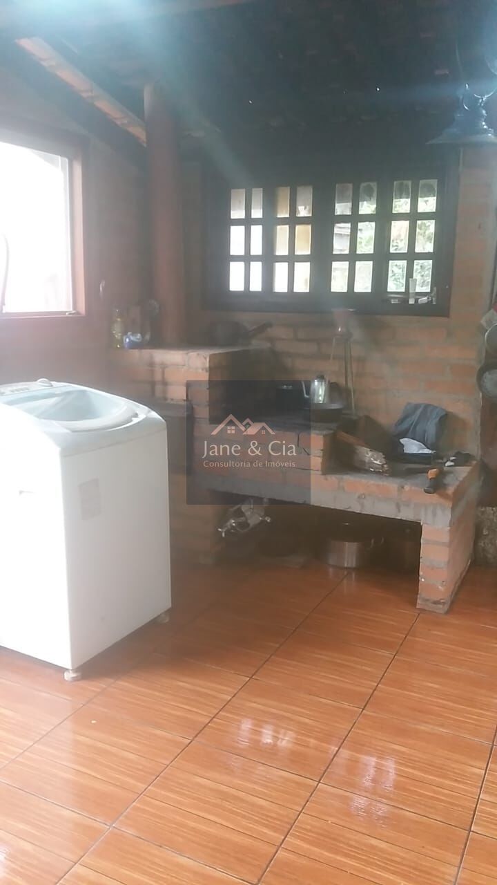 Casa à venda com 2 quartos, 100m² - Foto 8
