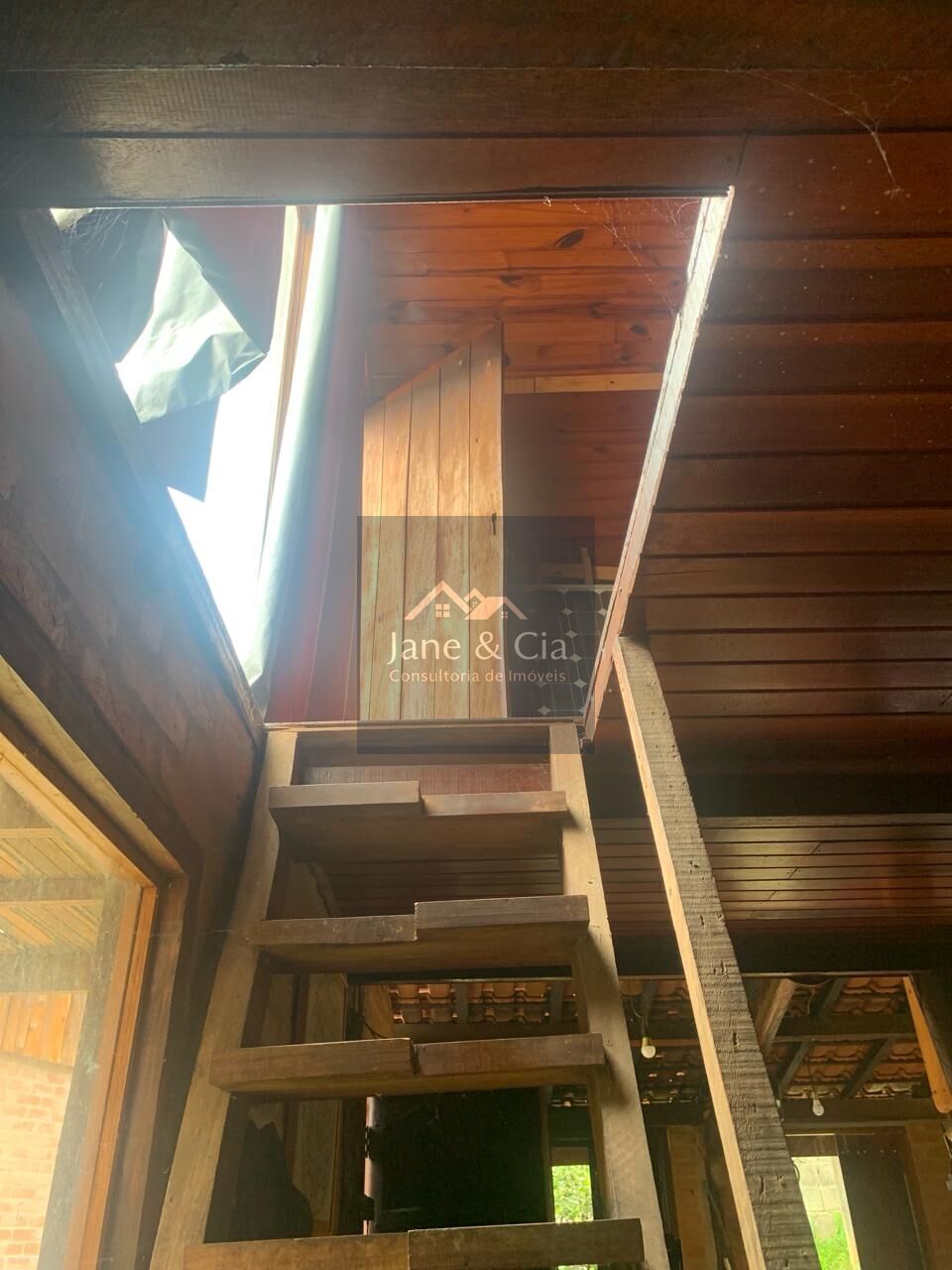 Casa à venda com 2 quartos, 100m² - Foto 5