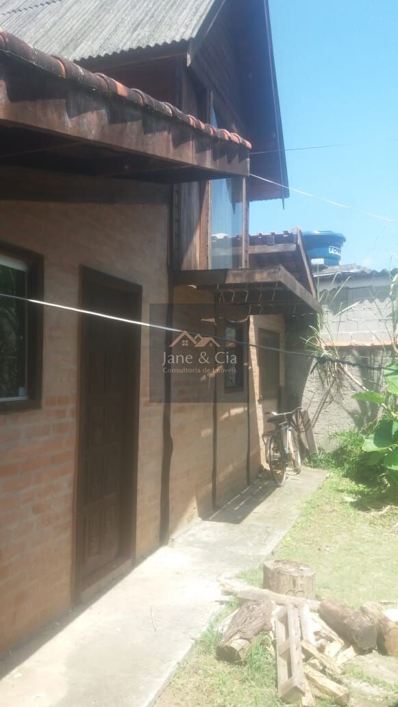 Casa à venda com 2 quartos, 100m² - Foto 13