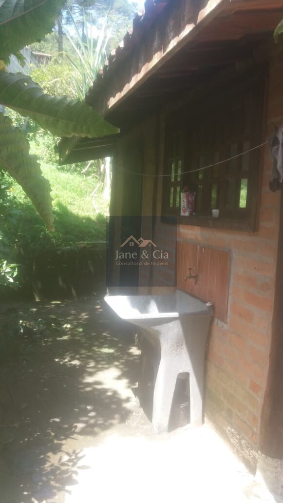 Casa à venda com 2 quartos, 100m² - Foto 6
