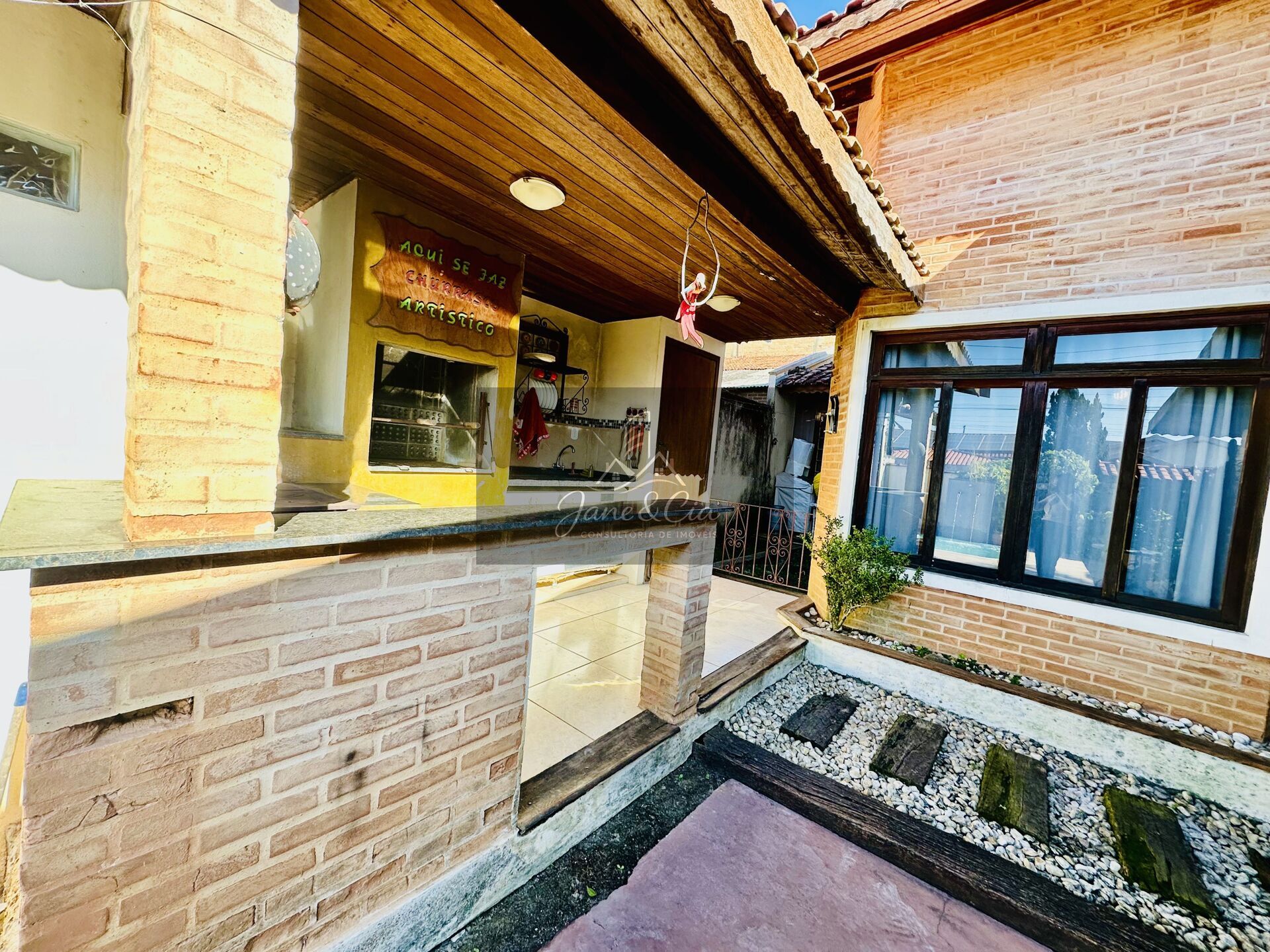 Casa à venda com 2 quartos, 152m² - Foto 2