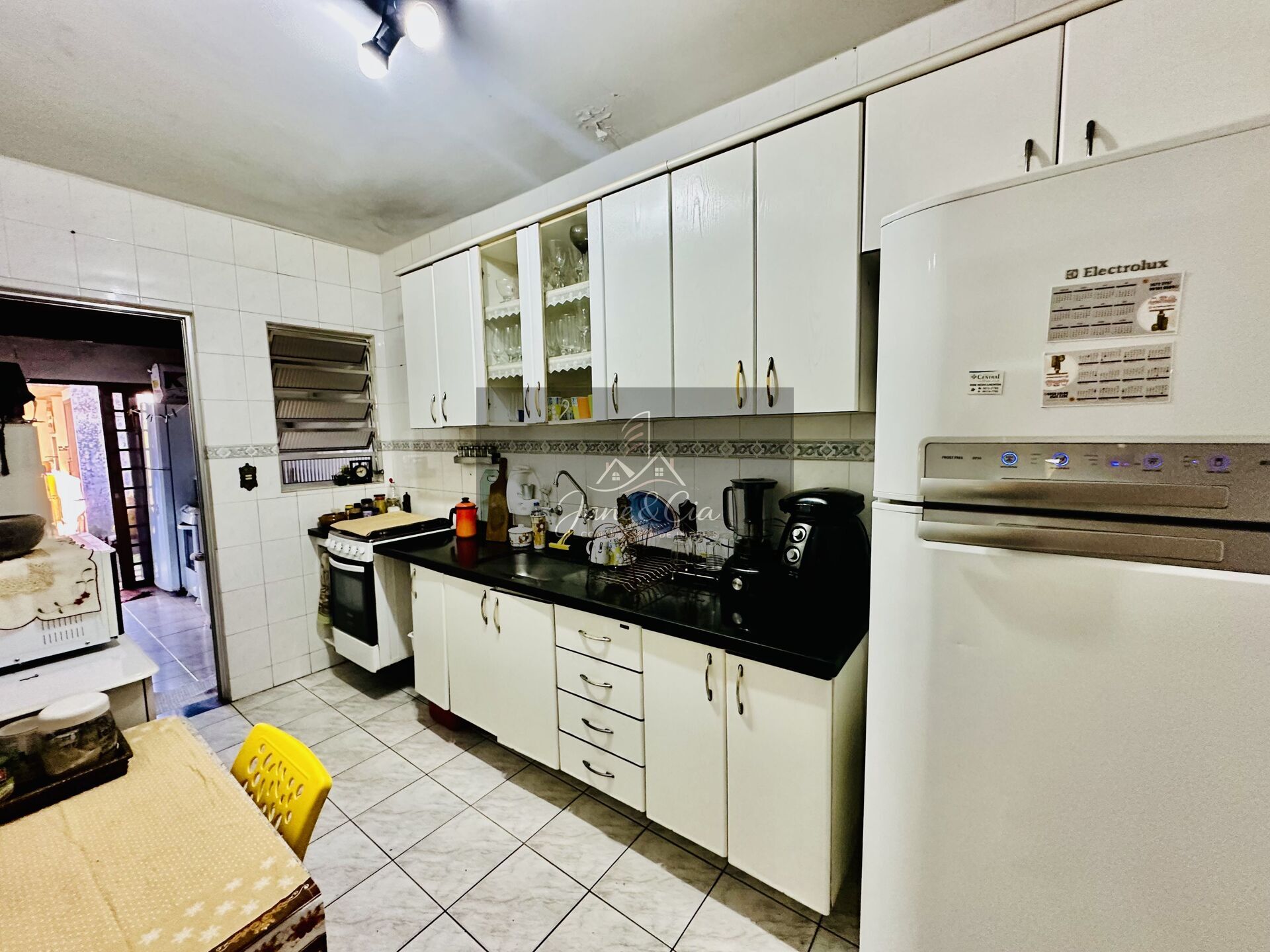 Casa à venda com 2 quartos, 152m² - Foto 13