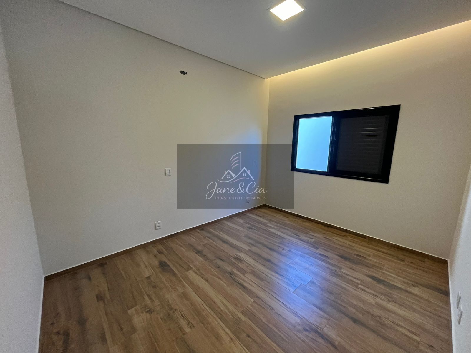 Casa à venda com 4 quartos, 168m² - Foto 9