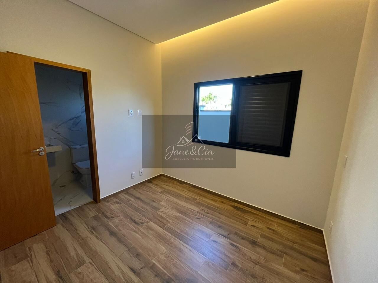 Casa à venda com 4 quartos, 168m² - Foto 11