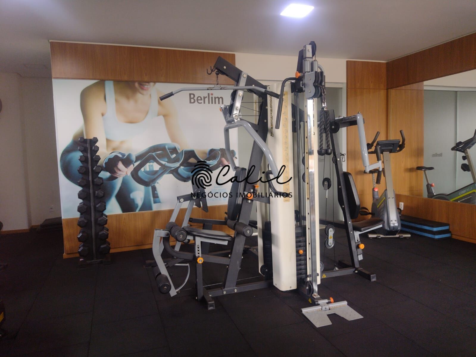 Apartamento para alugar com 2 quartos, 90m² - Foto 37