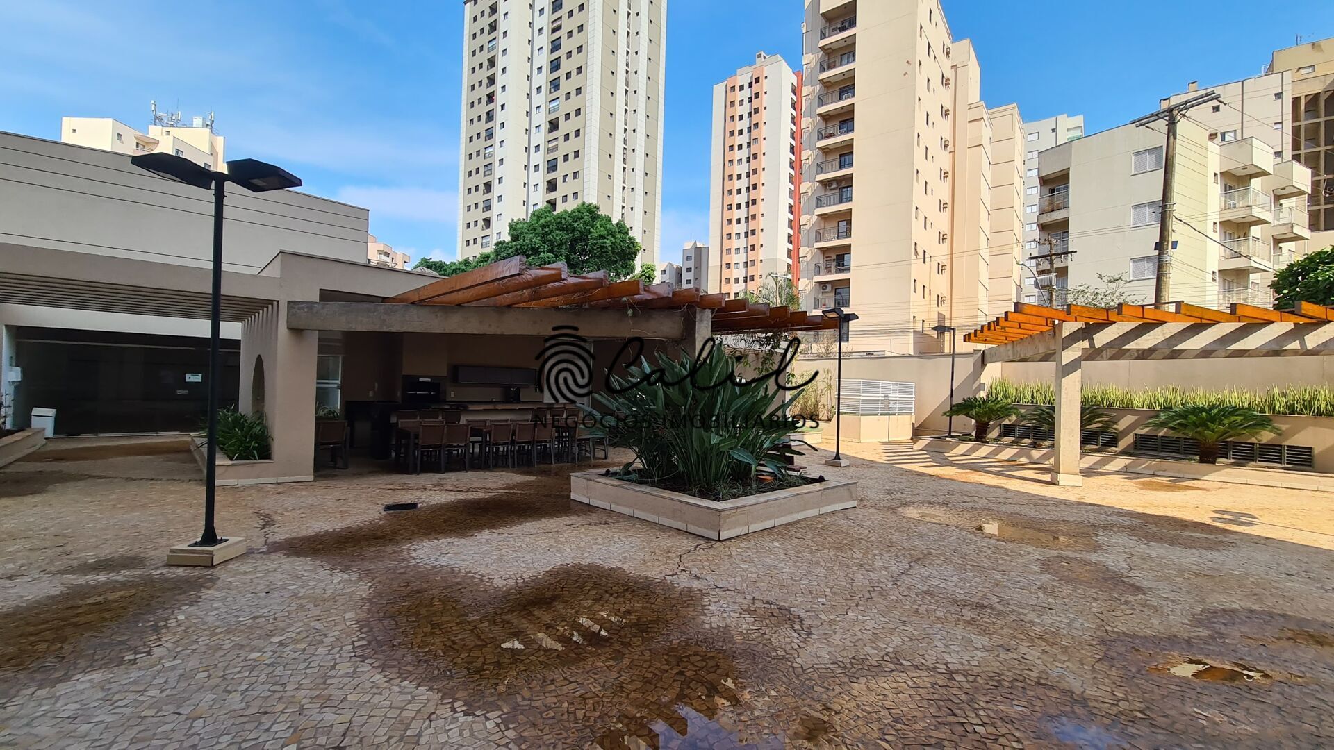 Apartamento para alugar com 2 quartos, 78m² - Foto 41