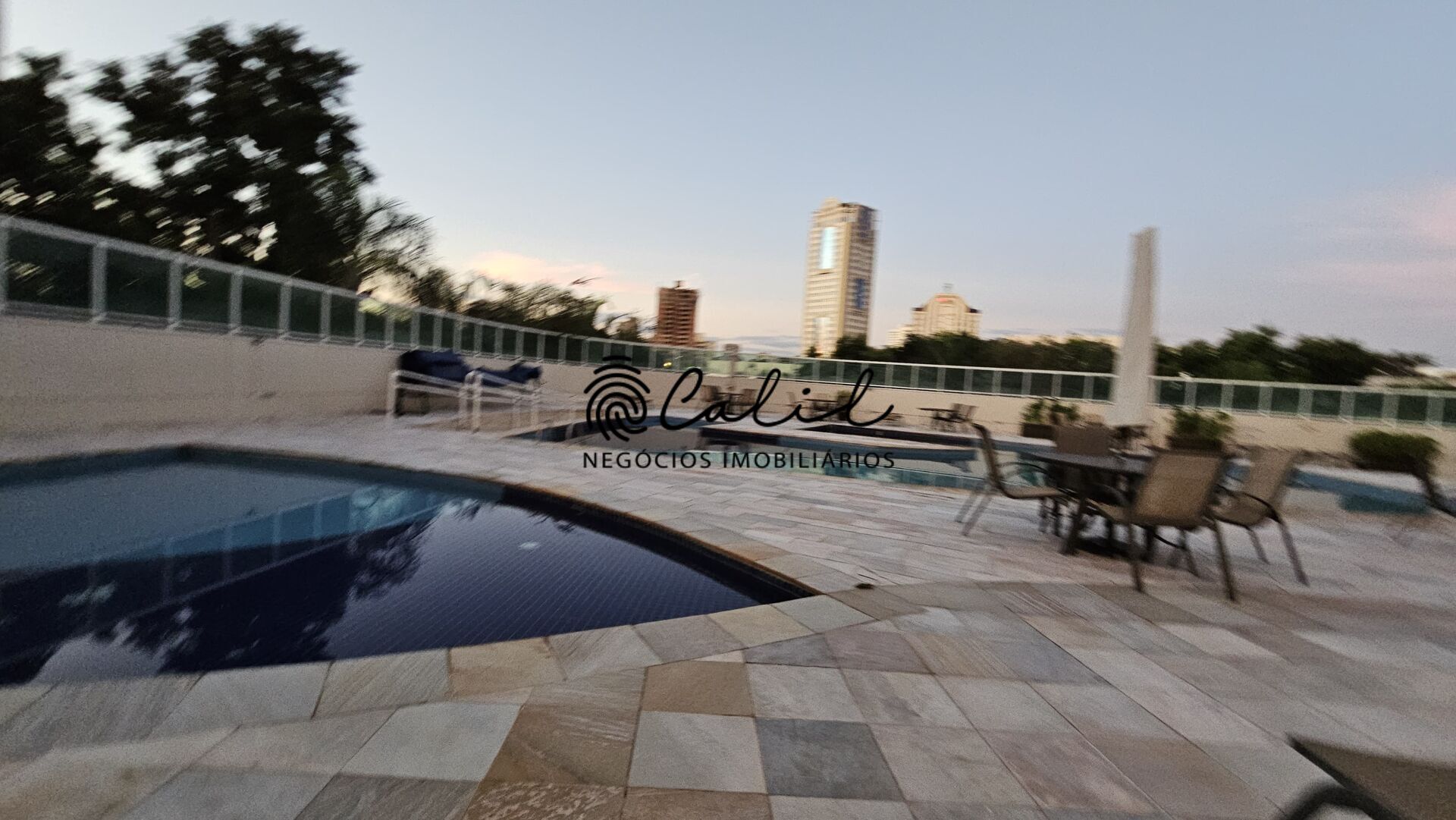 Apartamento à venda com 3 quartos, 187m² - Foto 66