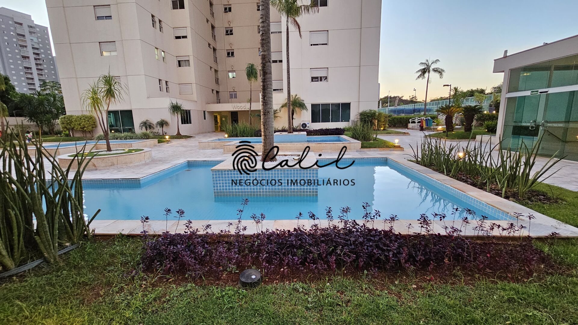 Apartamento à venda com 3 quartos, 187m² - Foto 47