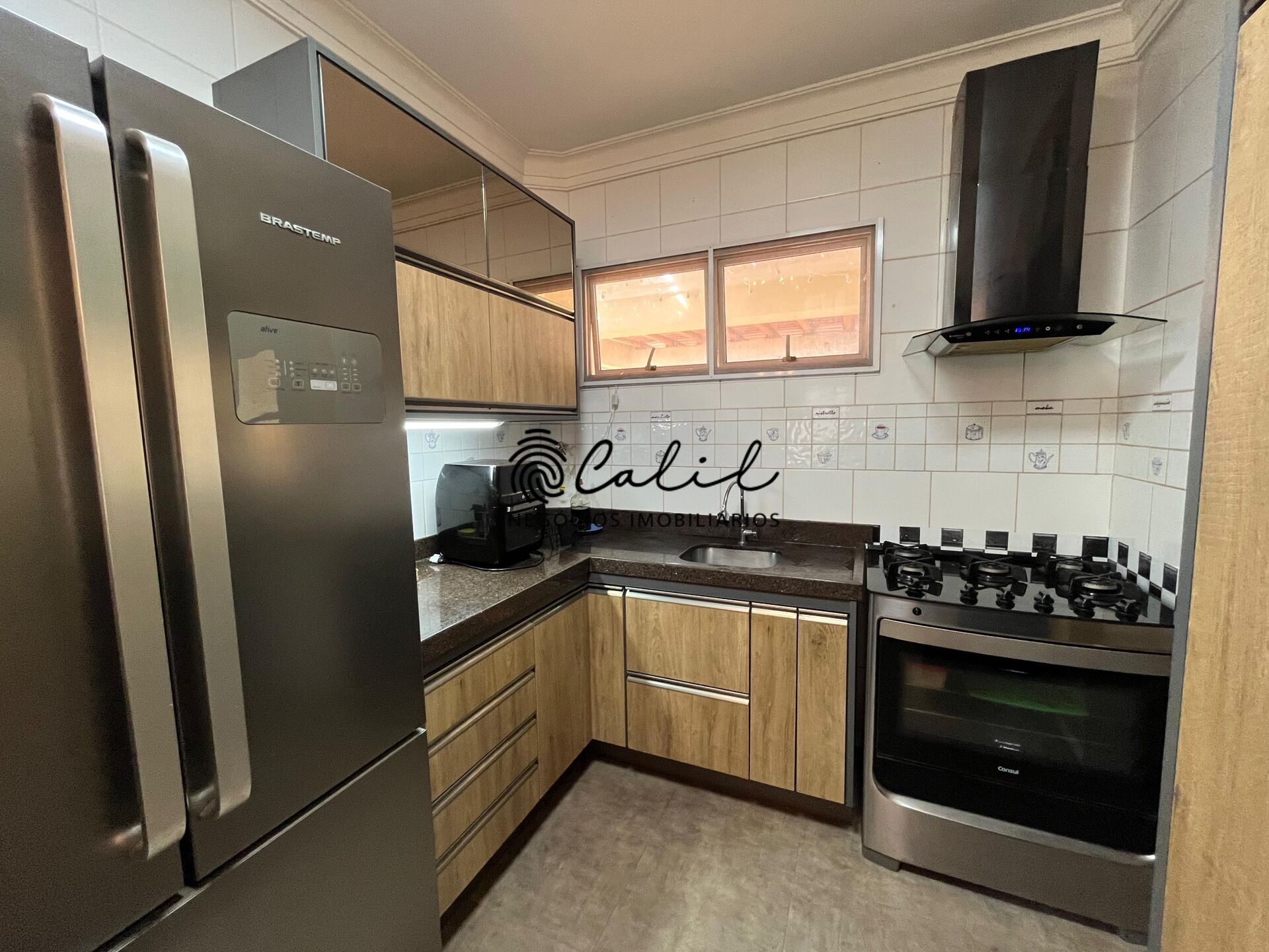 Casa à venda com 3 quartos, 186m² - Foto 6