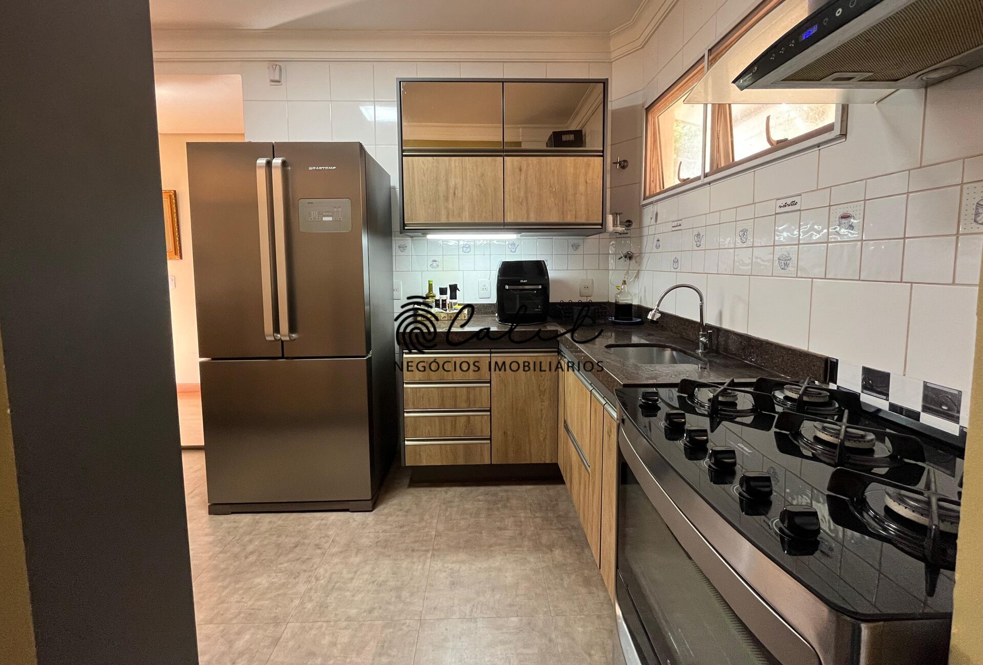 Casa à venda com 3 quartos, 186m² - Foto 7