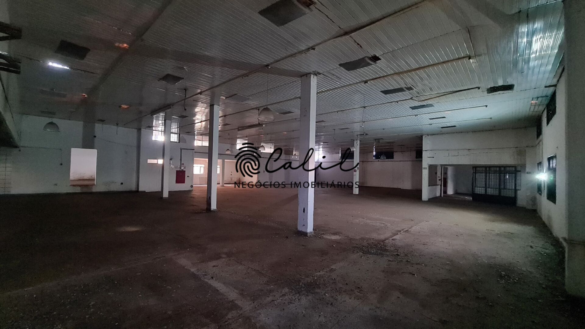 Depósito-Galpão-Armazém para alugar, 1700m² - Foto 8