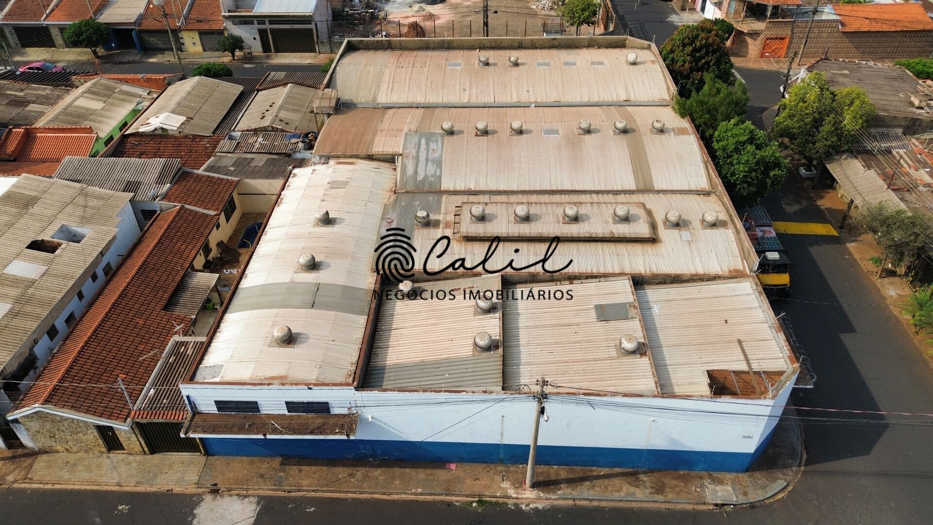 Depósito-Galpão-Armazém para alugar, 1700m² - Foto 2