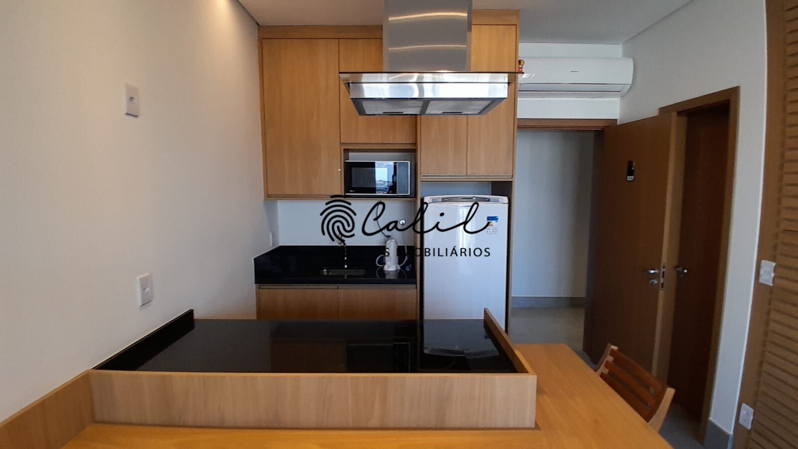 Apartamento à venda com 1 quarto, 47m² - Foto 2