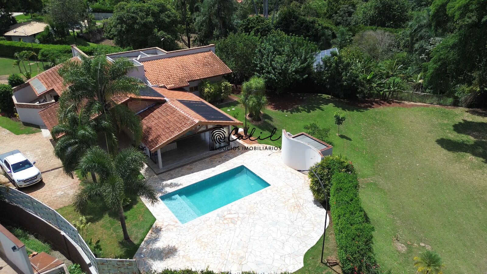 Fazenda à venda com 4 quartos, 2900m² - Foto 2