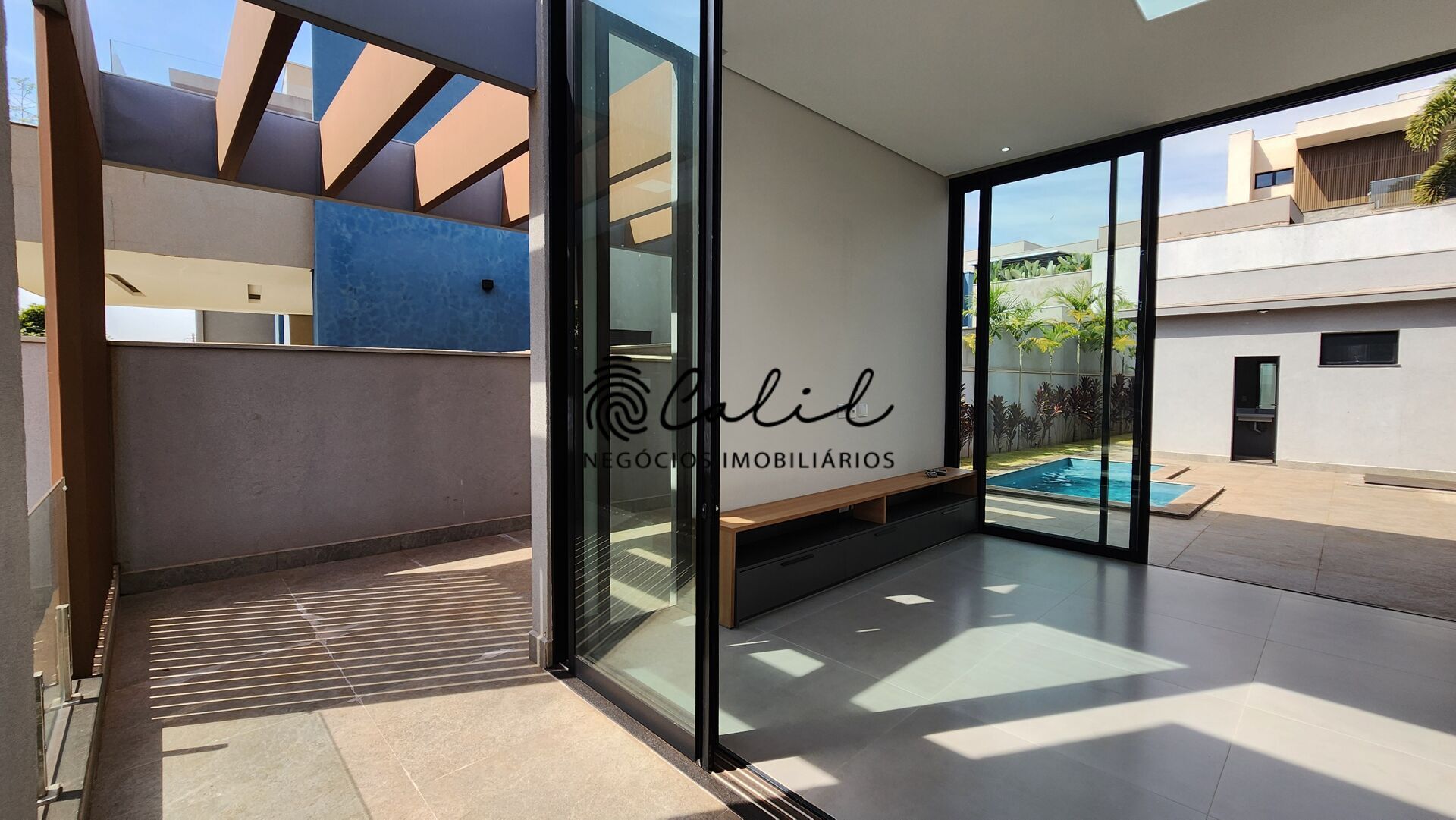Casa de Condomínio à venda com 3 quartos, 266m² - Foto 10