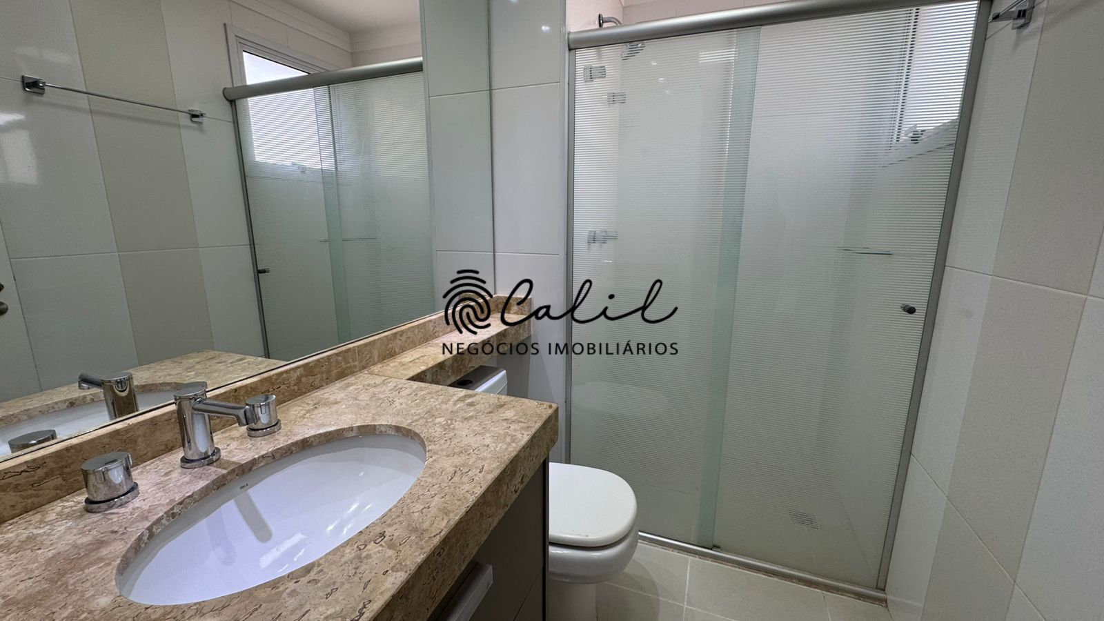 Apartamento para alugar com 3 quartos, 156m² - Foto 14