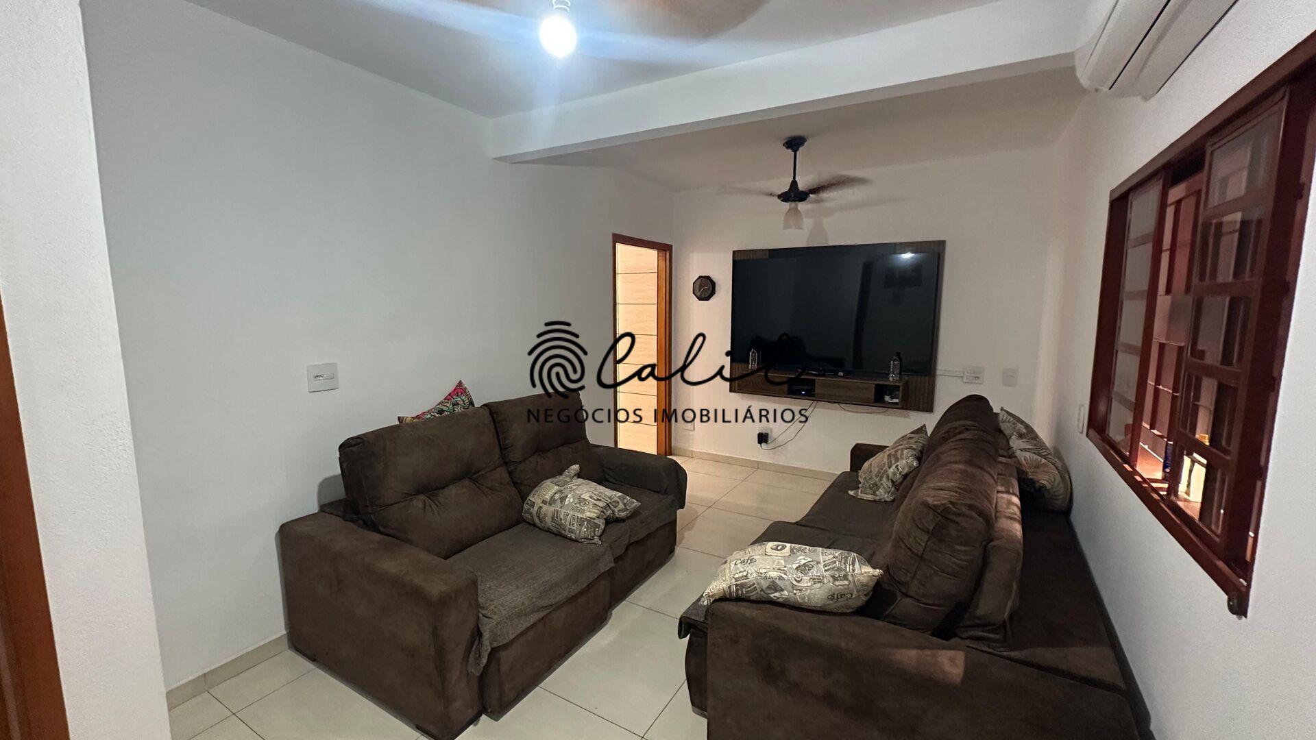 Casa, 3 quartos, 178 m² - Foto 2