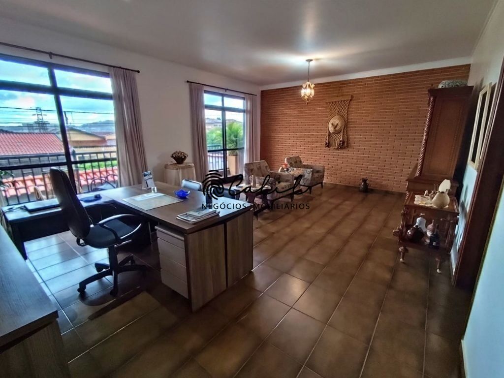 Casa, 4 quartos, 233 m² - Foto 3