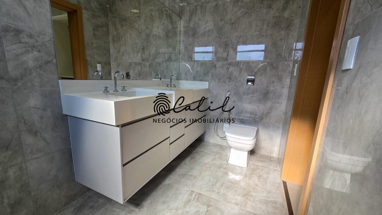 Casa de Condomínio para alugar com 3 quartos, 164m² - Foto 13